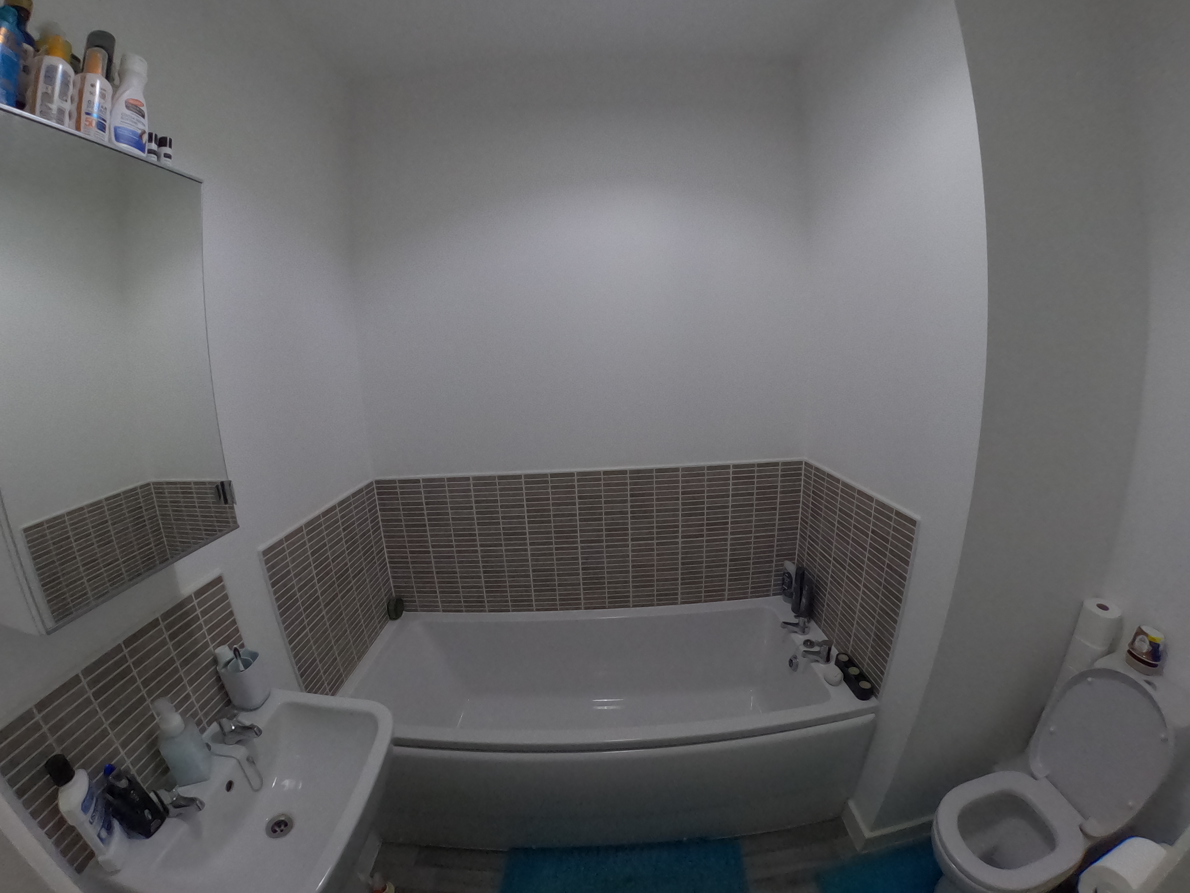Ffordd Penrhyn - Bathroom
